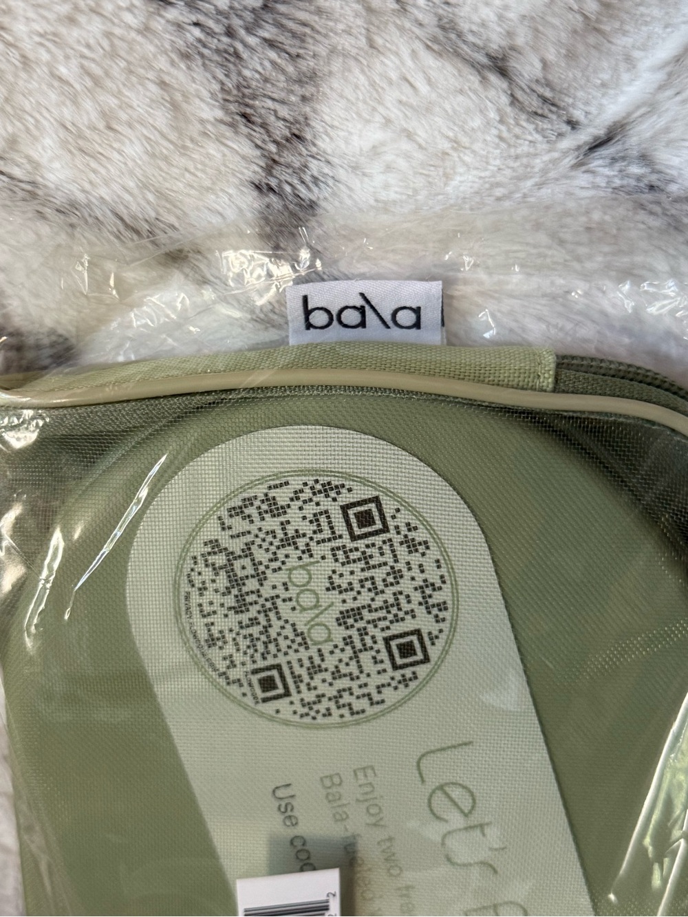 Bala Capsule Sliders in Vibrant Green NEW In Bag! - Picture 5 of 5
